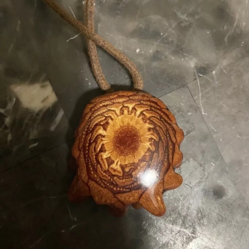 Third eye pine cone